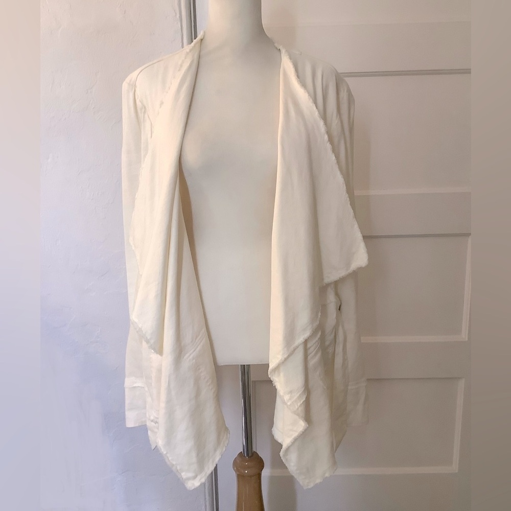 Free People Asymmetrical Winter White Linen Jacket Size L Belted Raw Hem Pockets